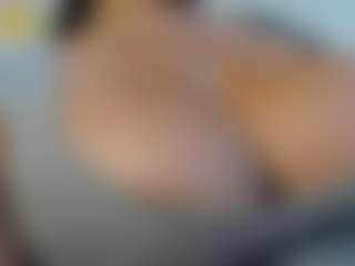 Dulcinea-2's Live Sex Cam Show