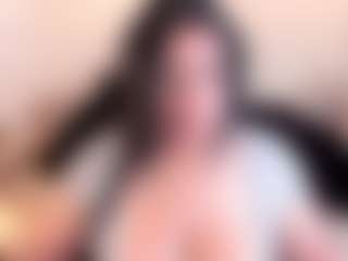 Dulcinea-2's Live Sex Cam Show