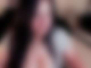 Dulcinea-2's Live Sex Cam Show