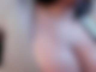 Dulcinea-2's Live Sex Cam Show