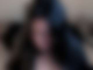 Dulcinea-2's Live Sex Cam Show