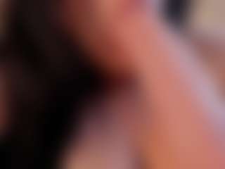 Dulcinea-2's Live Sex Cam Show