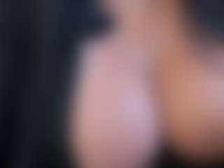 Dulcinea-2's Live Sex Cam Show