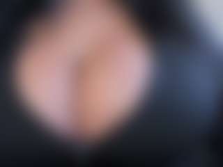 Dulcinea-2's Live Sex Cam Show