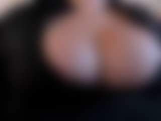 Dulcinea-2's Live Sex Cam Show