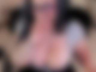 Dulcinea-2's Live Sex Cam Show