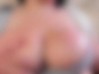 Dulcinea-2's Live Sex Cam Show