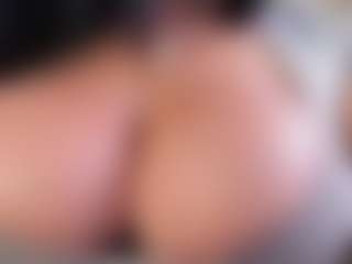 Dulcinea-2's Live Sex Cam Show
