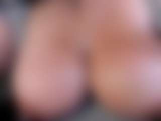 Dulcinea-2's Live Sex Cam Show