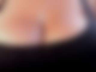 Dulcinea-2's Live Sex Cam Show