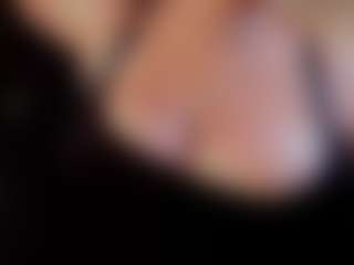Dulcinea-2's Live Sex Cam Show