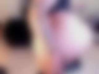 Dulcinea-2's Live Sex Cam Show