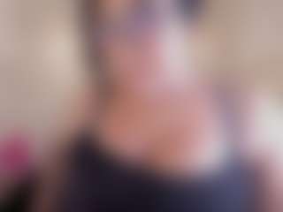 Dulcinea-2's Live Sex Cam Show