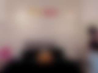 Dulcinea-2's Live Sex Cam Show