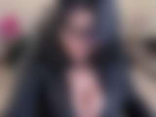Dulcinea-2's Live Sex Cam Show