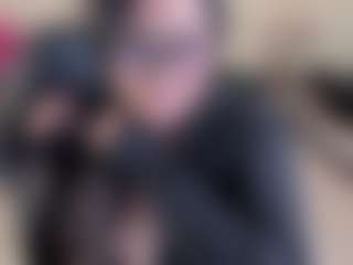 Dulcinea-2's Live Sex Cam Show