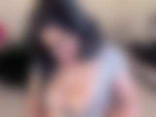 Dulcinea-2's Live Sex Cam Show