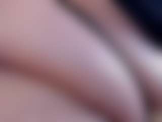 Dulcinea-2's Live Sex Cam Show
