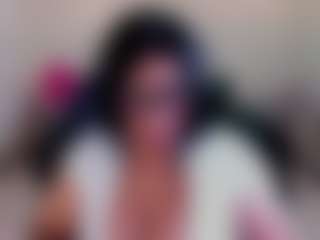 Show live cam dengan Dulcinea-2 - Striptease di Camsoda