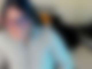Dulcinea-2's Live Sex Cam Show