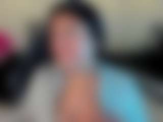 Dulcinea-2's Live Sex Cam Show