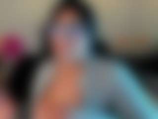 Dulcinea-2's Live Sex Cam Show