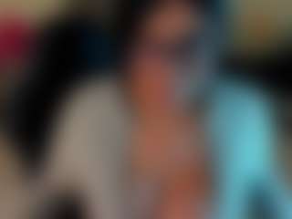 Live cam show with Dulcinea-2 - Fingers on StripNow