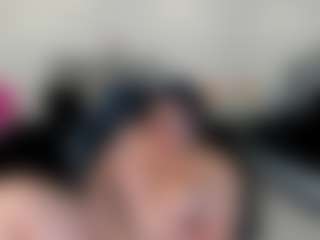 Dulcinea-2's Live Sex Cam Show