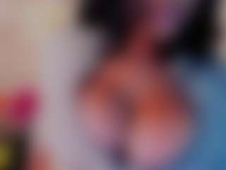 Dulcinea-2's Live Sex Cam Show