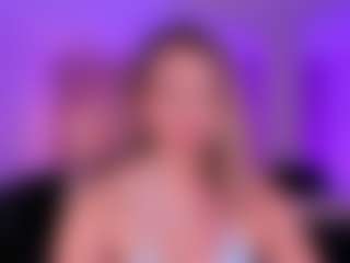 Live cam show with Haley Green - Moaning on fapnchat