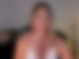 Live cam show with Haley Green - Moaning on xxxlivecams.org
