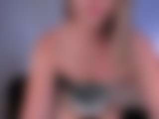 Live cam show with Haley Green - White on Mixed Magazine Live | colombia