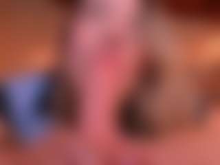 Live cam show with Haley Green - Moaning on xplaylive.com