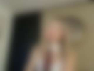 Live cam show with Sabrina-Grace - Striptease on slutload