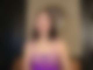 Live cam show with Sabrina-Grace - Full Nudity on Uber Horny