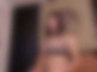 Live cam show with Sabrina-Grace - Fingers on AdultVida.com