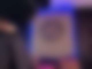 Live cam show with Sabrina-Grace - Ass Bouncing on Camsoda