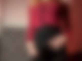 Live-Cam-Show mit SadeSurrey - Facial Piercings auf Camsoda