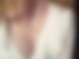 Live cam show with SadeSurrey - Pov on CSO-WL