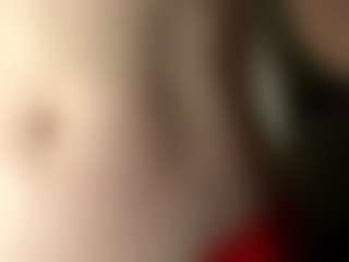 Live cam show with SadeSurrey - Gray Eyes on Camsoda