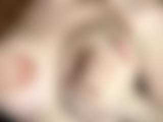Live cam show with SadeSurrey - Dirty Talk on Camming Site