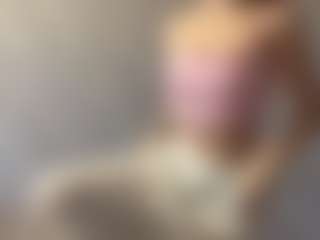 Show Live Sex Cam Caroline