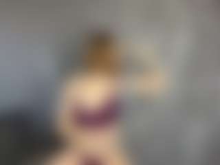 Live cam show with Caroline - Red Hair Teen (18+) on Camsoda