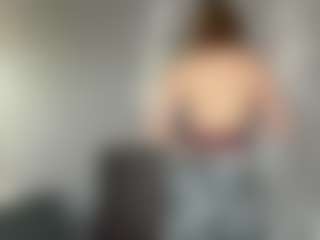 Live cam show with Caroline - Red Hair on Hubzter Live