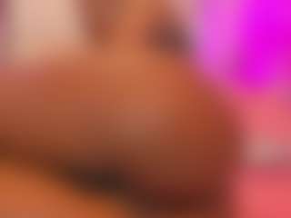 Live cam show with anisha-zambrano - Ebony on SpunkLive | colombia