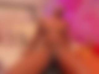 Live cam show with anisha-zambrano - Ebony on justonemore.cc | colombia