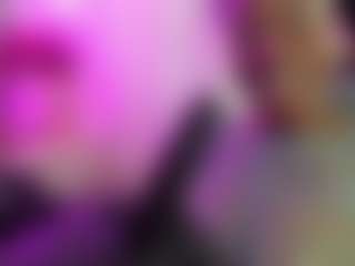 anisha-zambrano's Live Sex Cam Show
