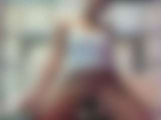 Live cam show with anisha-zambrano - Petite on SpankPalCams