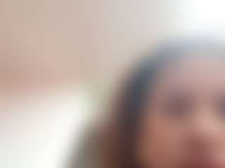 EmilyCM's Live Sex Cam Show