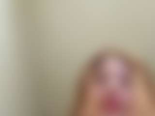 EmilyCM's Live Sex Cam Show
